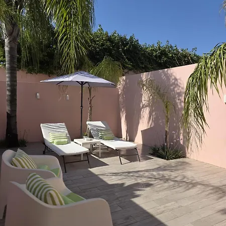Vila Buganvilia House Elegant Urban Retreat Faro
