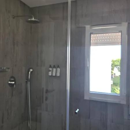 Vila Buganvilia House Elegant Urban Retreat *