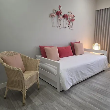 Buganvilia House Elegant Urban Retreat *
