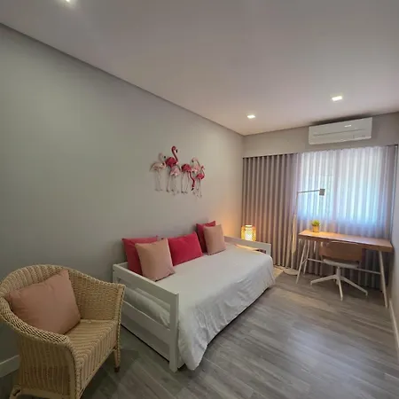 Buganvilia House Elegant Urban Retreat *